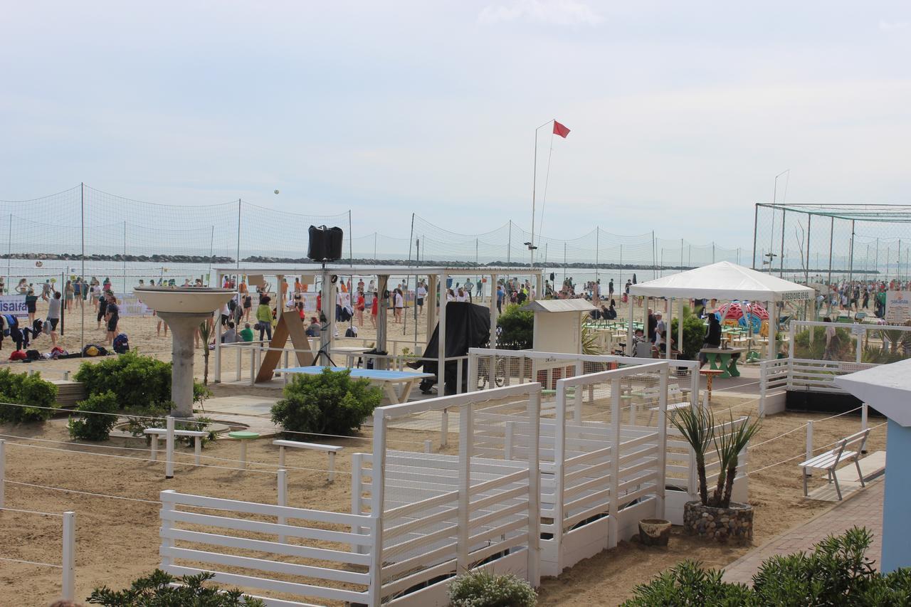 Hotel La Pergola Bellaria-Igea Marina Exterior photo